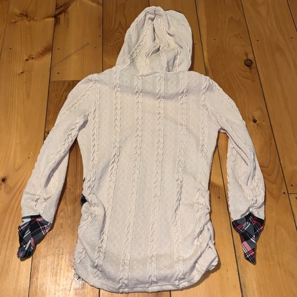 DRESSFO Size 8 Sweater.  NWT.  Cable knit and flannel hood inlays. - Picture 5 of 5